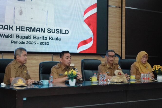 
 Pimpinan Apel & Rapat Pasca Dilantik, Wabup Batola Herman Susilo Tegaskan Komitmen Bersama Bangun Barito Kuala