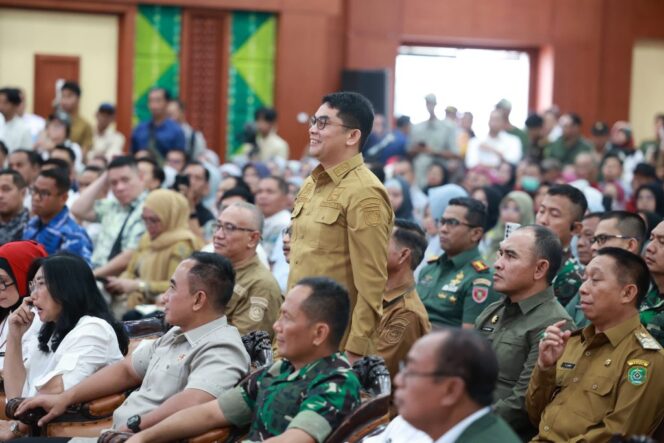 
 Bupati Tanah Bumbu Siap Jalankan Program Cetak Sawah, Mentan Beri Prioritas
