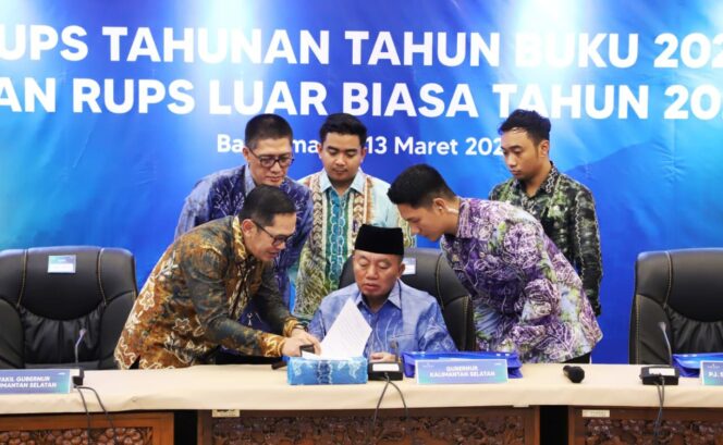 
 Deviden Naik Sampai 18 Persen, Gubernur H. Muhidin Apresiasi Kinerja Bank Kalsel