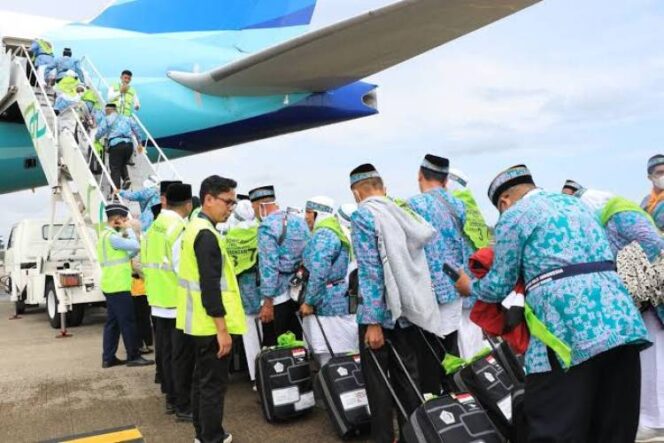 
 Kalsel Siapkan Hingga 50 Calon Jamaah Haji Cadangan pada 2025