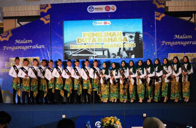 
 Parade Finalis Pemilihan Duta Bahasa Kalsel 2025