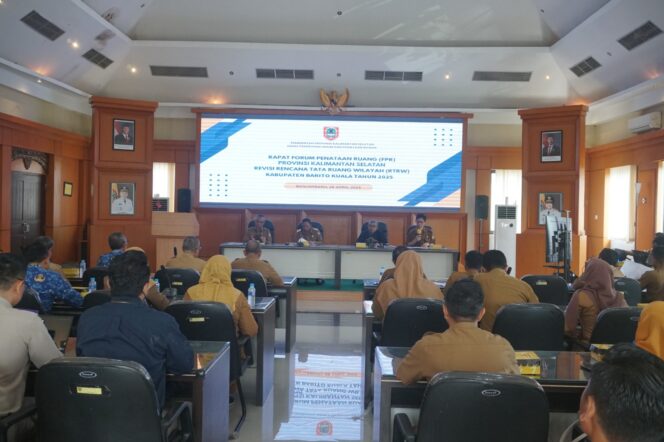 
 Pemkab Barito Kuala Bahas Revisi RTRW 2025 dalam Forum Penataan Ruang Provinsi Kalsel