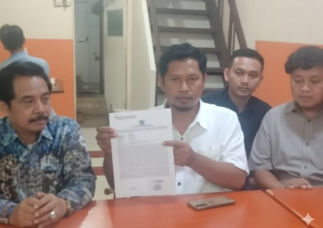 
 Perusahaan Tambang Diduga Serobot Lahan, Warga Patang Batung HSS Tempuh Jalur Hukum