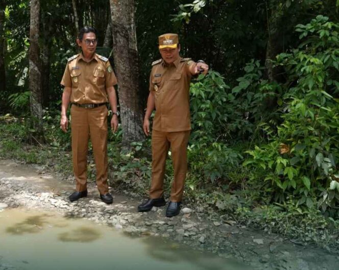 
 Pemkab Balangan Prioritaskan Perbaikan Jalan Rusak di Desa Pimping Kecamatan Lampihong