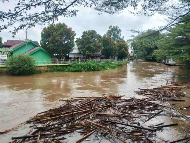 
 Debit Sungai di Barabai Naik, Warga Diminta Waspada Potensi Banjir