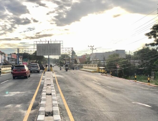 
 Lima Bulan Ditutup, Jembatan Sungai Ulin Akhirnya Dibuka untuk Umum