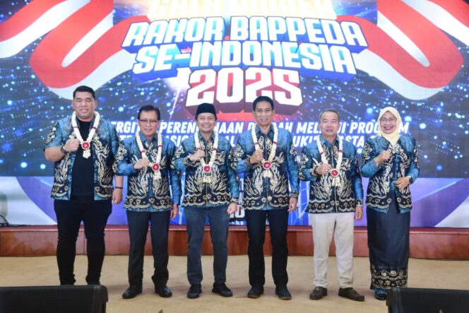 
 Wagub Hasnuryadi dan Sekdaprov Kalsel Sambut Peserta Rakor Bappeda se- Indonesia di Banjarmasin