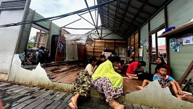 
 Angin Ribut Terjang Kabupaten Banjar, 17 Rumah Warga Rusak
