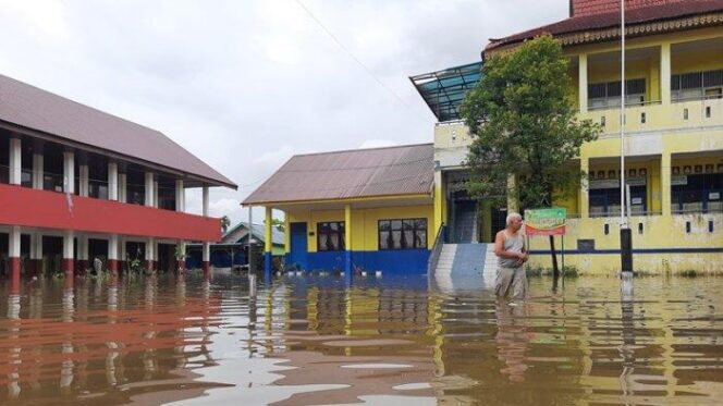 
 210 Sekolah di Kabupaten Banjar Terdampak Banjir, Pembelajaran Jarak Jauh Di Berlakukan