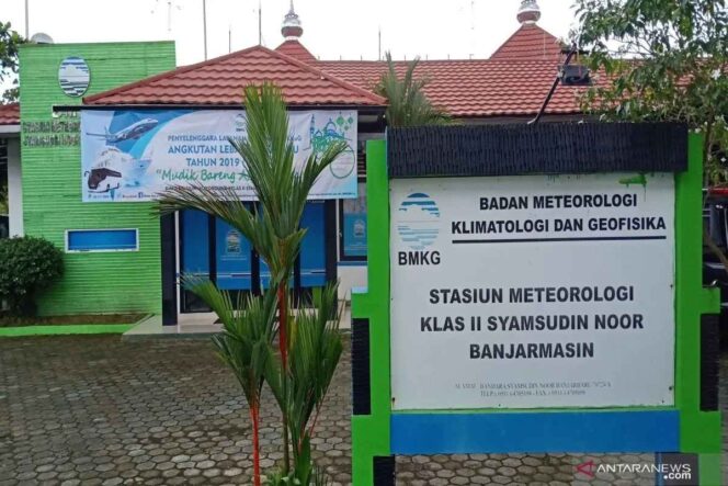 
 Cuaca Ekstrem Diperkirakan Masih Melanda Kalimantan Selatan Sepekan ke Depan