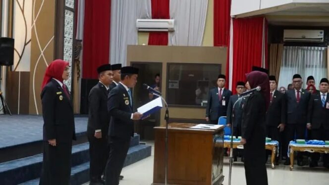 
 124 Pejabat Pemko Banjarmasin Dilantik, Wali Kota Tekankan Kinerja dan Adaptasi