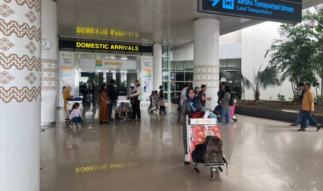 
 Trafik Penumpang Bandara Syamsudin Noor Tembus 10 Ribu per Hari