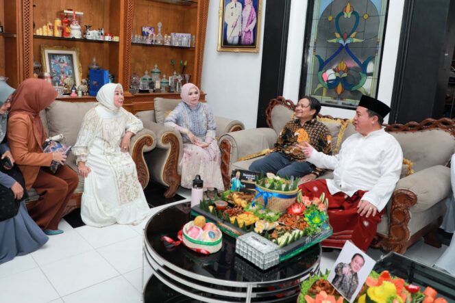 
 Hasnuryadi Sulaiman Hadiri Halal Bihalal dan Milad ke-58 HM Rosehan NB