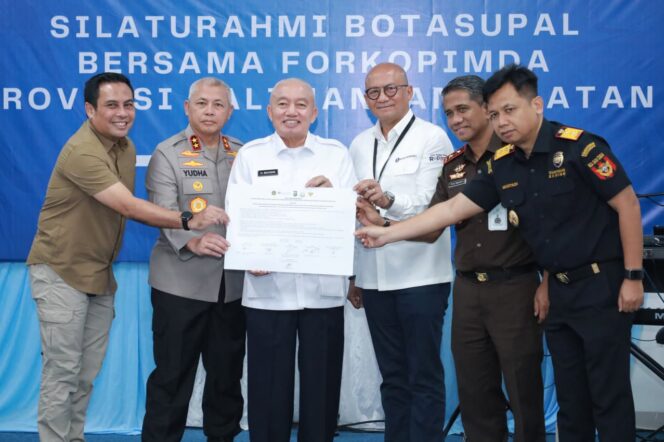 
 Pemprov Kalsel Perkuat Kerja Sama, 463 Lembar Uang Palsu Dimusnahkan