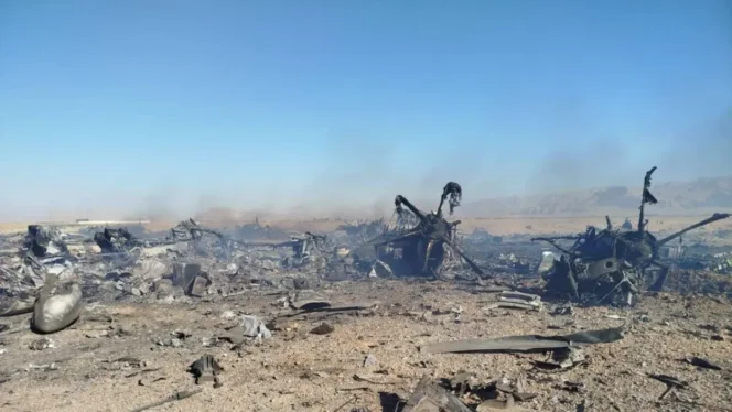 
 Gosong! IRGC Klaim Hancurkan Pesawat AS di Isfahan