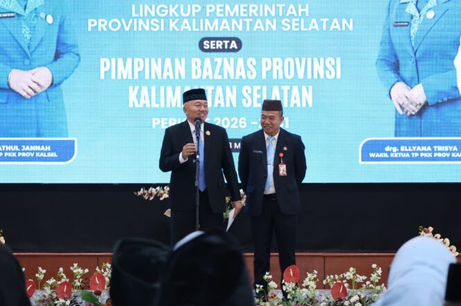 
 Rombak Pejabat Pemprov, Gubernur H. Muhidin Minta Jaga Integritas dan Siap Dievaluasi