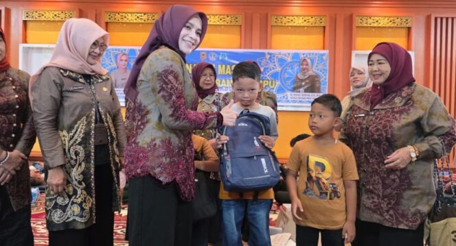 
 BKOW Kalsel Berkerjasama dengan Dinas Kesehatan dan DP3AKB Gelar Sunatan Massal