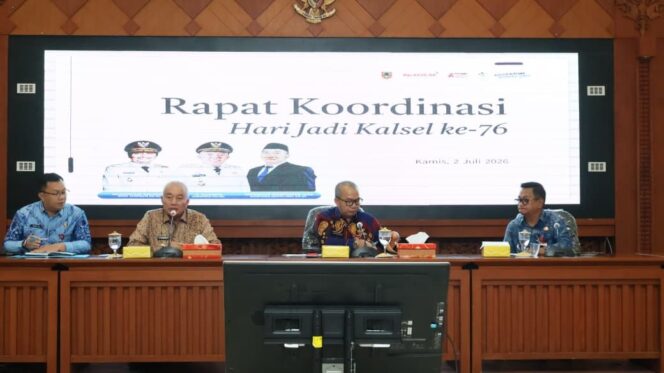 
 Gubernur H. Muhidin Pimpin Rapat Matapkan Persiapan Hari Jadi ke-76