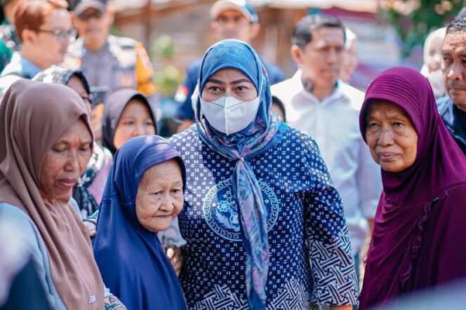 
 Wali Kota Banjarbaru Hj. Lisa Halaby Turun Tangan Atasi Krisis Air Bersih Warga Kemuning