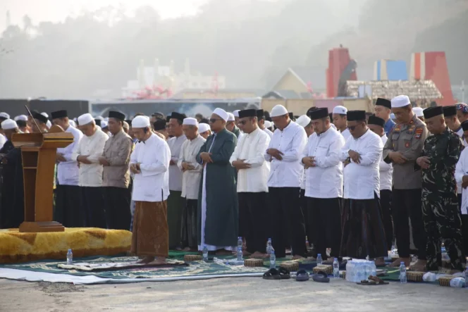 
 Salat Istisqa di Siring Laut, Pemkab Kotabaru Ajak Masyarakat Berdoa Memohon Hujan